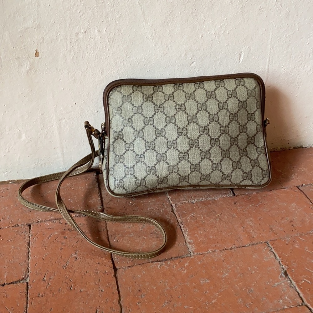 VINTAGE GUCCI | GG Monogram Crossbody Bag